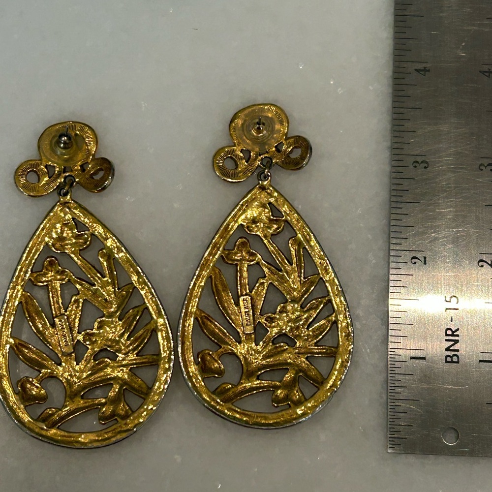 Carol Dauplaise Vintage Gold Post Ornate Dangle/Drop Earrings - Picture 2 of 5